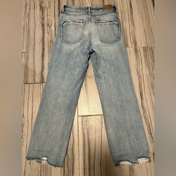 Buckle Fit No. 35 Cropped Straight Stretch Jean - Picture 4 of 13